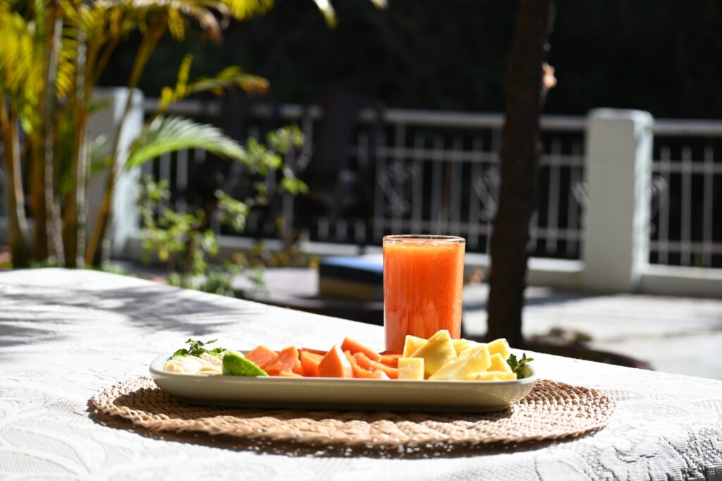 Juices and breakfast for Yoga Teacher Training Students at Jiva Yoga Academy Students